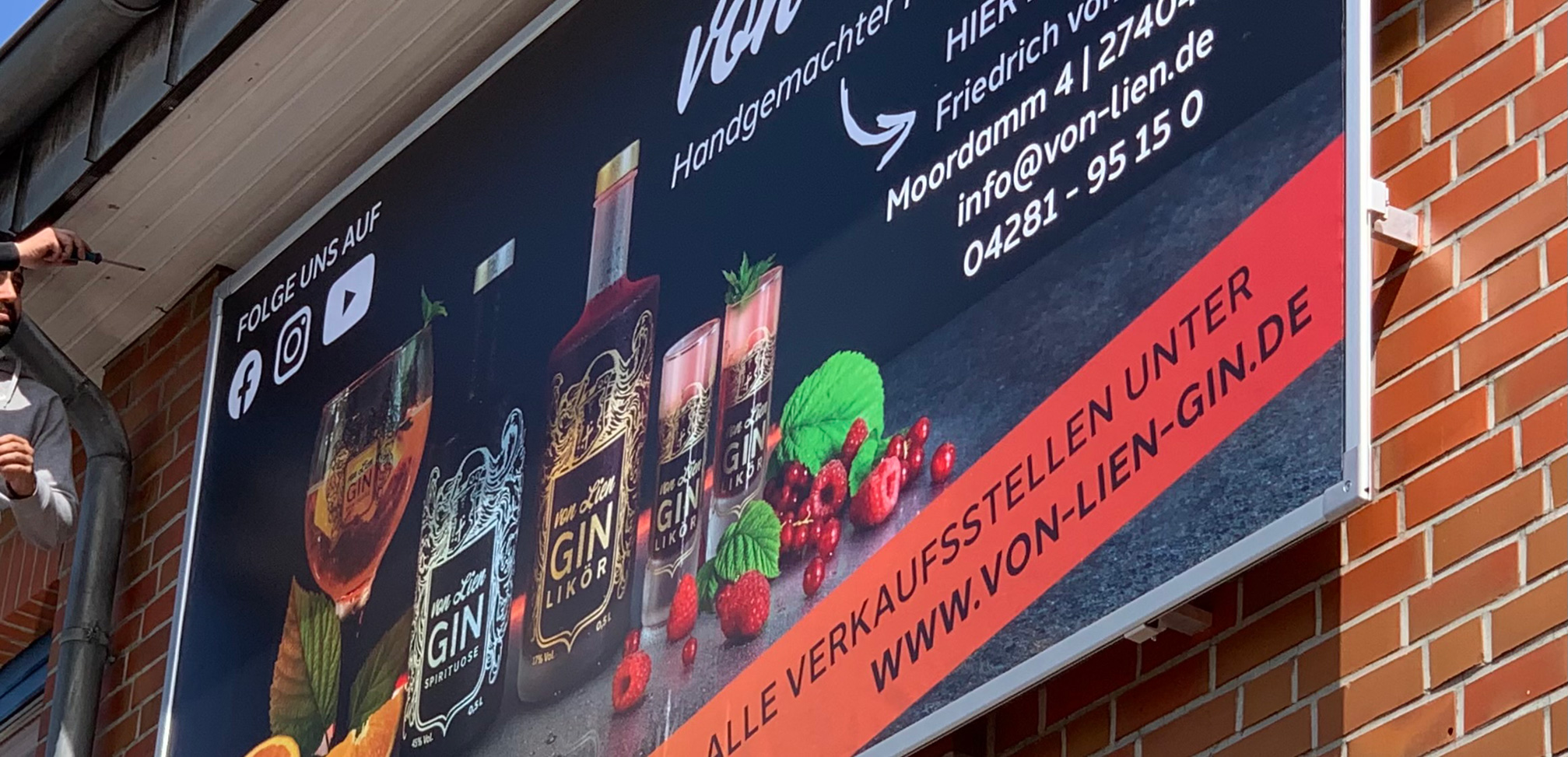 Von Lien Gin Slide